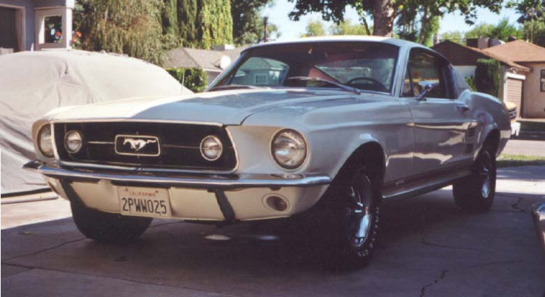 1967 Ford Mustang Fastback'0 S code V8 Auto Deluxe trim